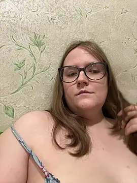 Snapshot of DesireMelissa chatting on March 4, 3:59 pm DesireMelissa online show from March 4, 3:59 pm