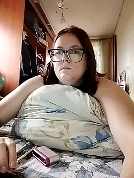 Snapshot of DesireMelissa chatting on October 27, 8:51 am DesireMelissa online show from October 27, 8:51 am