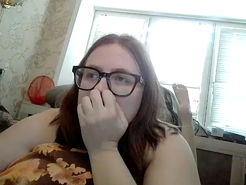 Snapshot of DesireMelissa chatting on November 19, 6:57 am DesireMelissa online show from November 19, 6:57 am