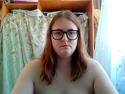 Snapshot of DesireMelissa chatting on June 9, 11:44 am DesireMelissa online show from June 9, 11:44 am