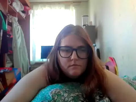 Snapshot of DesireMelissa chatting on June 26, 5:12 am DesireMelissa online show from June 26, 5:12 am