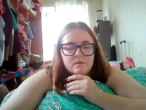 Snapshot of DesireMelissa chatting on June 29, 10:10 am DesireMelissa online show from June 29, 10:10 am