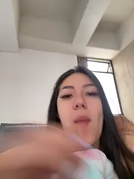 Latina vanessa online show from April 17, 1:25 pm