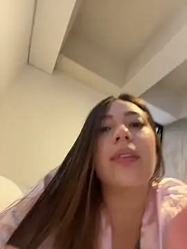Latina vanessa online show from June 7, 9:40 pm