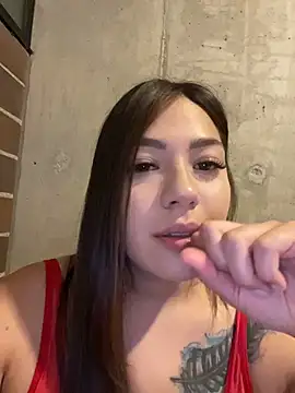 Snapshot of Latina_vanessa chatting on June 17, 12:24 am Latina vanessa online show from June 17, 12:24 am