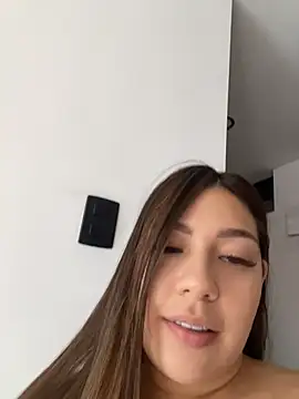 Snapshot of Latina_vanessa chatting on June 17, 6:31 pm Latina vanessa online show from June 17, 6:31 pm