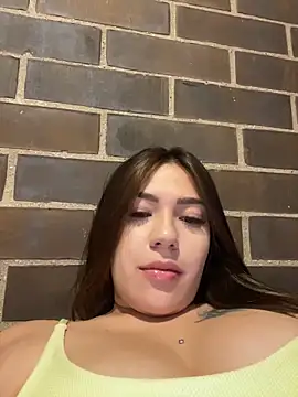 Snapshot of Latina_vanessa chatting on June 22, 11:46 pm Latina vanessa online show from June 22, 11:46 pm