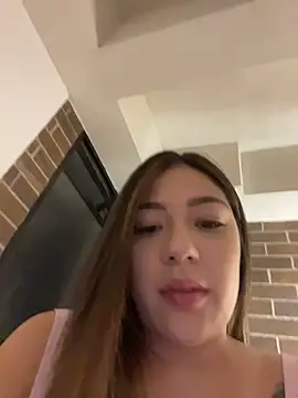 Snapshot of Latina_vanessa chatting on July 8, 3:11 am Latina vanessa online show from July 8, 3:11 am