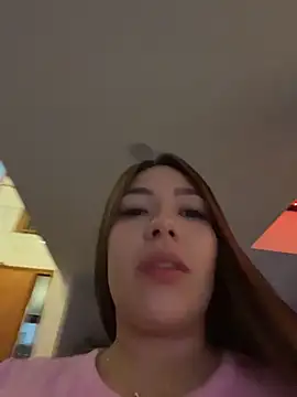Snapshot of Latina_vanessa chatting on July 9, 12:15 am Latina vanessa online show from July 9, 12:15 am