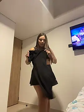 Snapshot of Latina_vanessa chatting on July 16, 3:23 am Latina vanessa online show from July 16, 3:23 am