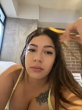 Snapshot of Latina_vanessa chatting on July 22, 10:01 pm Latina vanessa online show from July 22, 10:01 pm