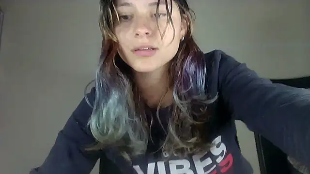 Snapshot of Elith_20 chatting on January 23, 1:24 pm Elith 20 online show from January 23, 1:24 pm