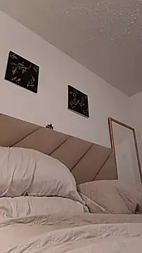 Zetrionn online show from April 13, 3:01 am