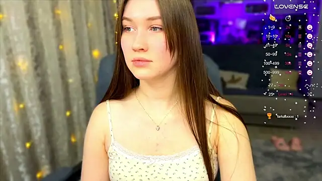 ChloeMillerMeow online show from September 21, 7:48 pm