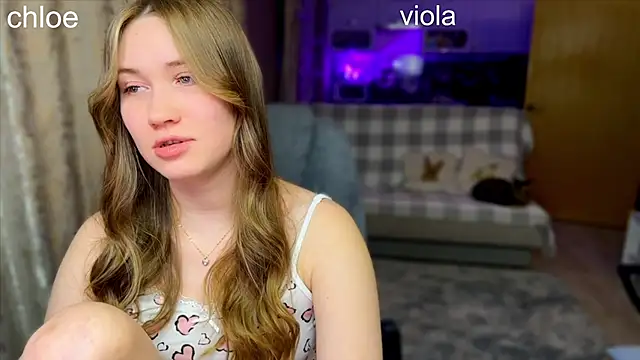 ChloeMillerMeow online show from October 12, 6:29 pm