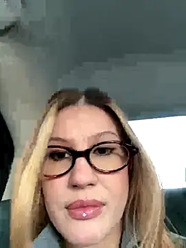 RinaCat online show from October 20, 5:41 am