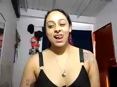 Cata Blue   online show from February 4, 8:17 pm