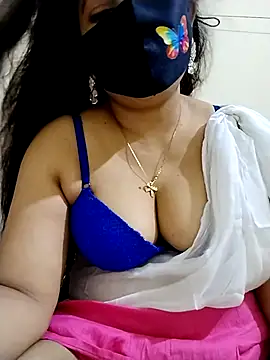 Ameera19 online show from September 10, 8:20 pm