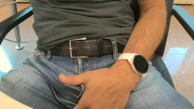 alessandroman2114 online show from October 10, 4:06 pm