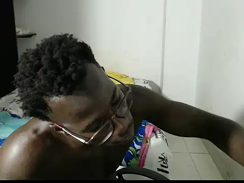  Lowmaypalacios online show from April 15, 10:32 pm