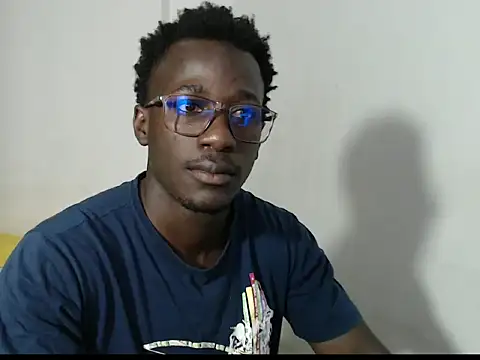  Lowmaypalacios online show from April 16, 3:46 pm