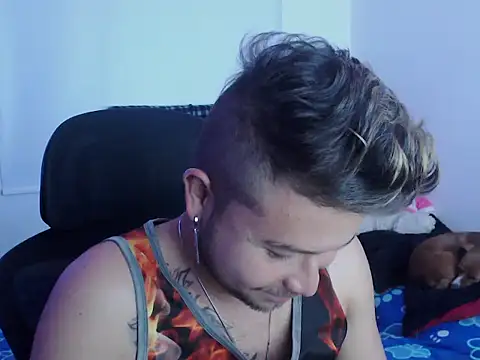 JOHANLEON1 online show from September 17, 4:52 pm