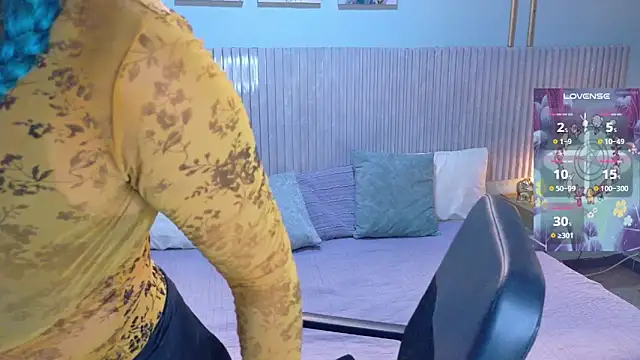 Eli666uwu online show from April 2, 10:46 am