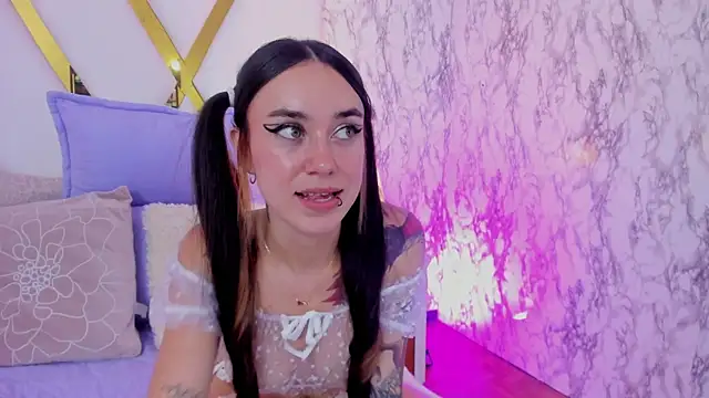 Snapshot of Athziry_ chatting on January 17, 12:42 am Athziry online show from January 17, 12:42 am