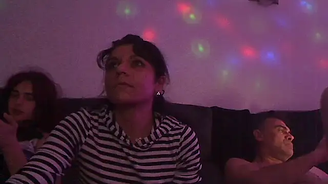 Snapshot of Donostipa chatting on February 7, 9:18 pm Donostipa online show from February 7, 9:18 pm