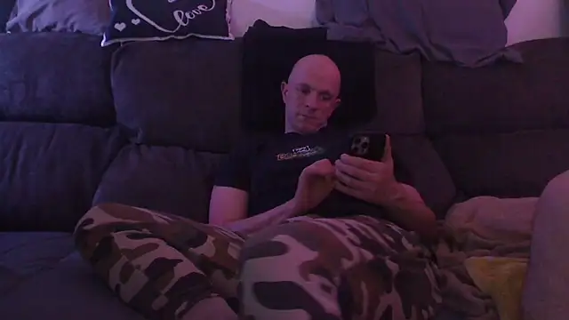 Snapshot of Donostipa chatting on February 14, 10:17 pm Donostipa online show from February 14, 10:17 pm