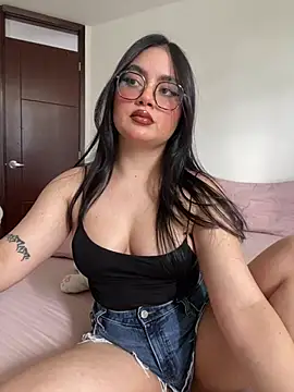 Snapshot of montmariana chatting on June 25, 5:06 pm montmariana online show from June 25, 5:06 pm