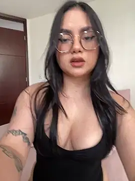 Snapshot of montmariana chatting on July 9, 4:44 pm montmariana online show from July 9, 4:44 pm