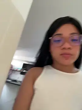 ashley Tompson1 online show from November 19, 12:27 pm