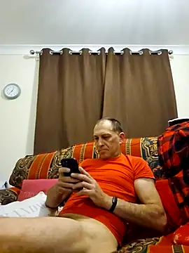 Snapshot of meateater1 chatting on January 4, 12:37 am meateater1 online show from January 4, 12:37 am