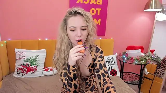 EvaMoran online show from January 11, 5:10 am