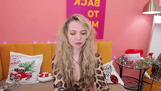 EvaMoran online show from January 11, 8:11 am