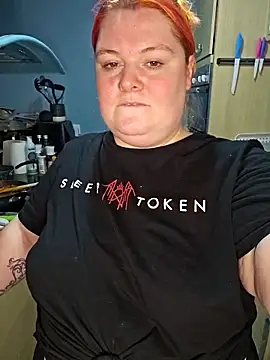 Snapshot of bbw_olive_peach chatting on February 23, 8:44 pm bbw olive peach online show from February 23, 8:44 pm