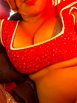 Snapshot of Priya_Bong chatting on January 6, 8:03 am Priya Bong online show from January 6, 8:03 am