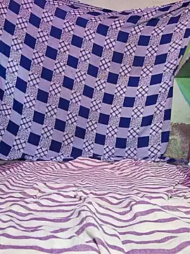 Snapshot of Priya_Bong chatting on September 16, 3:29 am Priya Bong online show from September 16, 3:29 am