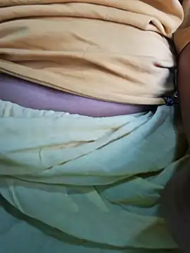 Snapshot of Priya_Bong chatting on October 4, 2:09 am Priya Bong online show from October 4, 2:09 am