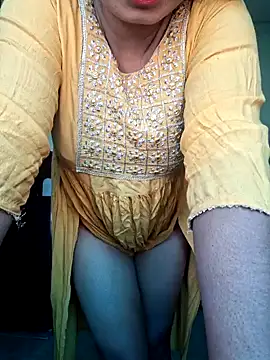 Snapshot of Priya_Bong chatting on November 5, 7:41 am Priya Bong online show from November 5, 7:41 am