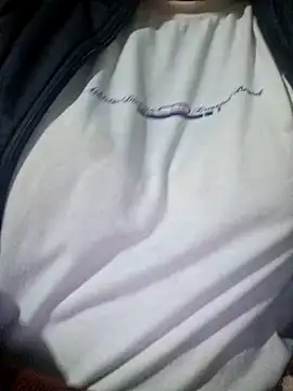 Snapshot of Priya_Bong chatting on November 23, 2:22 am Priya Bong online show from November 23, 2:22 am