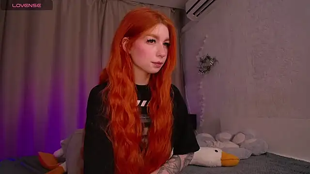 Snapshot of Evaa_Moonn_ chatting on February 12, 8:06 am Evaa Moonn online show from February 12, 8:06 am