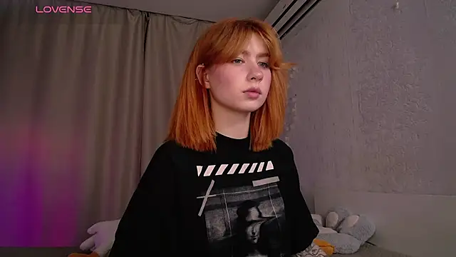 Snapshot of Evaa_Moonn_ chatting on November 10, 9:41 am Evaa Moonn online show from November 10, 9:41 am