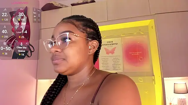 Snapshot of tamaraa_smiith chatting on October 25, 7:41 pm tamaraa smiith online show from October 25, 7:41 pm