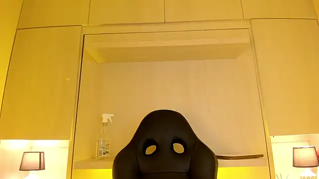 Snapshot of tamaraa_smiith chatting on November 14, 7:56 pm tamaraa smiith online show from November 14, 7:56 pm