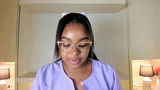 Snapshot of tamaraa_smiith chatting on November 25, 7:58 pm tamaraa smiith online show from November 25, 7:58 pm