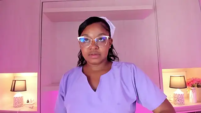 Snapshot of tamaraa_smiith chatting on November 29, 7:39 pm tamaraa smiith online show from November 29, 7:39 pm