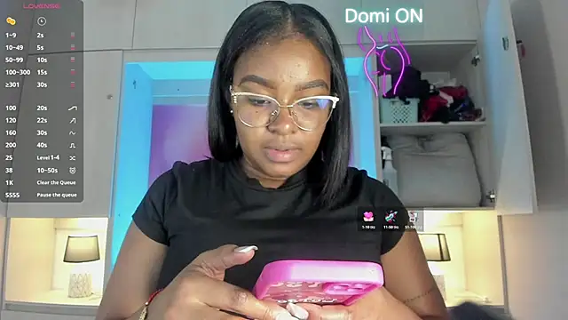 Snapshot of tamaraa_smiith chatting on April 27, 7:45 pm tamaraa smiith online show from April 27, 7:45 pm