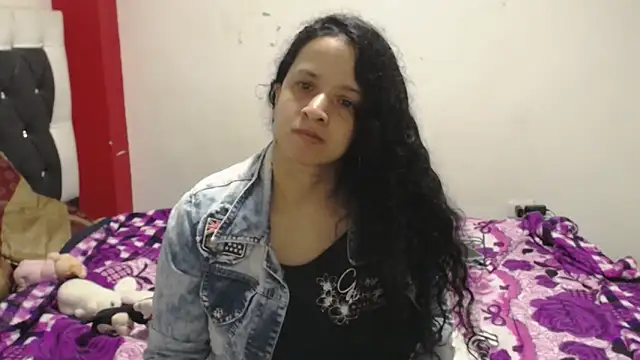 Snapshot of Katty_Bones chatting on March 23, 6:05 am Katty Bones online show from March 23, 6:05 am